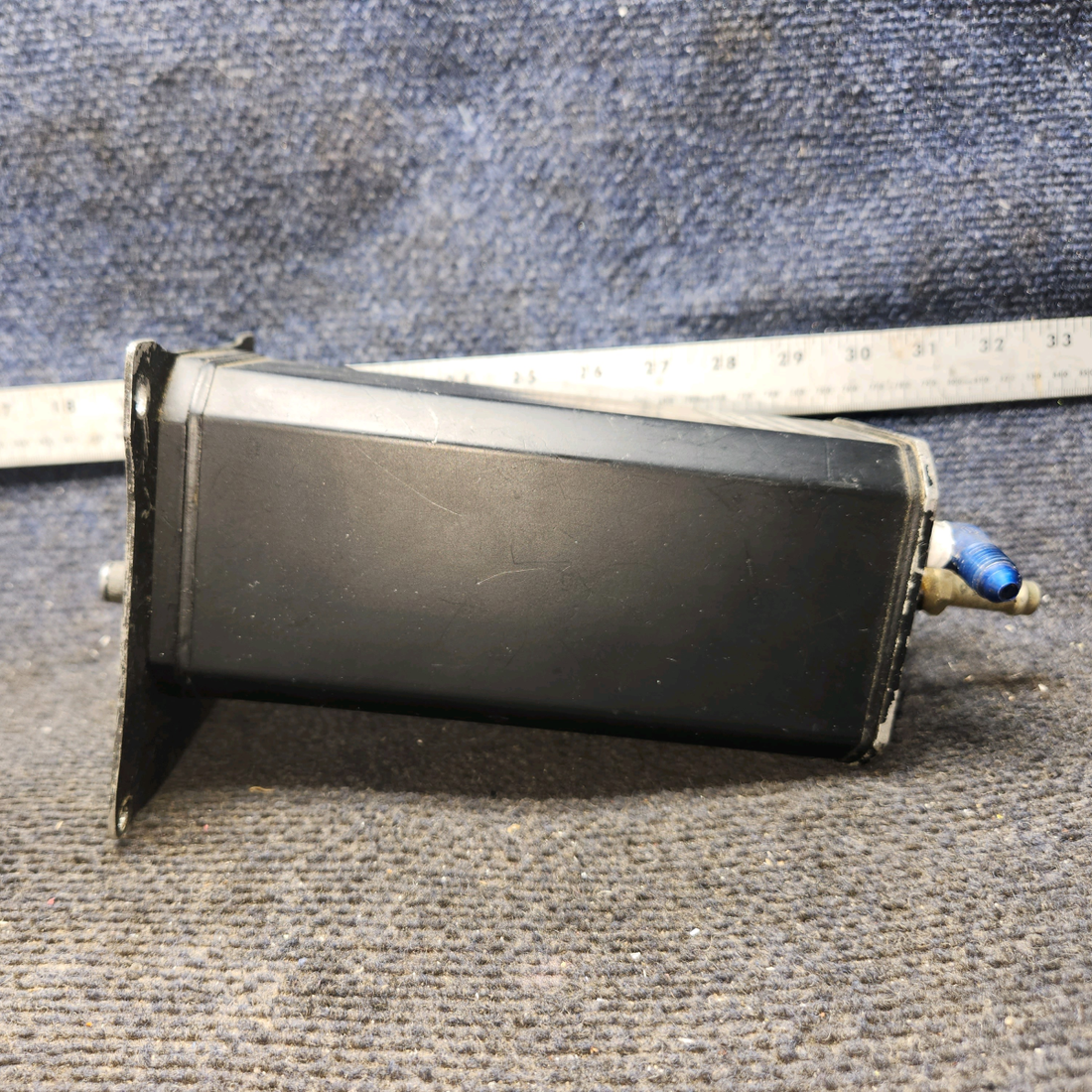 Used aircraft parts for sale, 200-5 Aviation Instrument Beechcraft 35-33 Directional Gyro Indicator