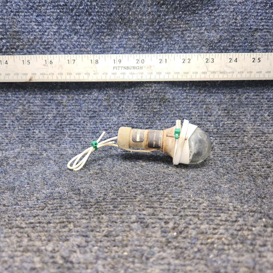 Used aircraft parts for sale, A-2064-1073 Grimes Piper PA28-140 Rear Position Light with Lens and Retainer