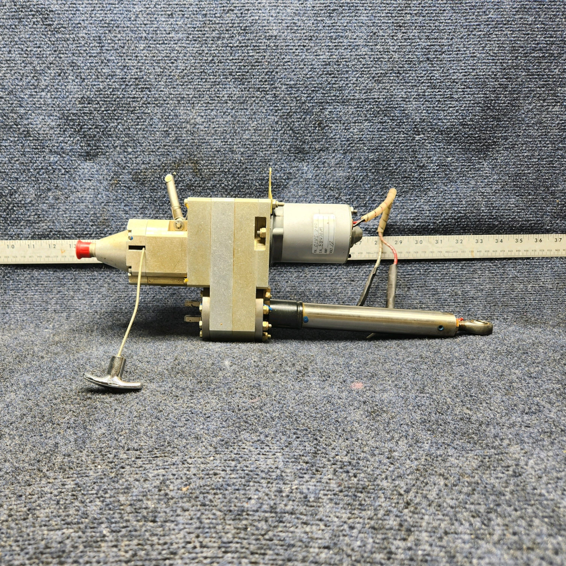 Used aircraft parts for sale, 560254-501 Vickers 102000-1 MOONEY M20J VICKERS LINEAR LANDING GEAR ACTUATOR (12V, 55A)