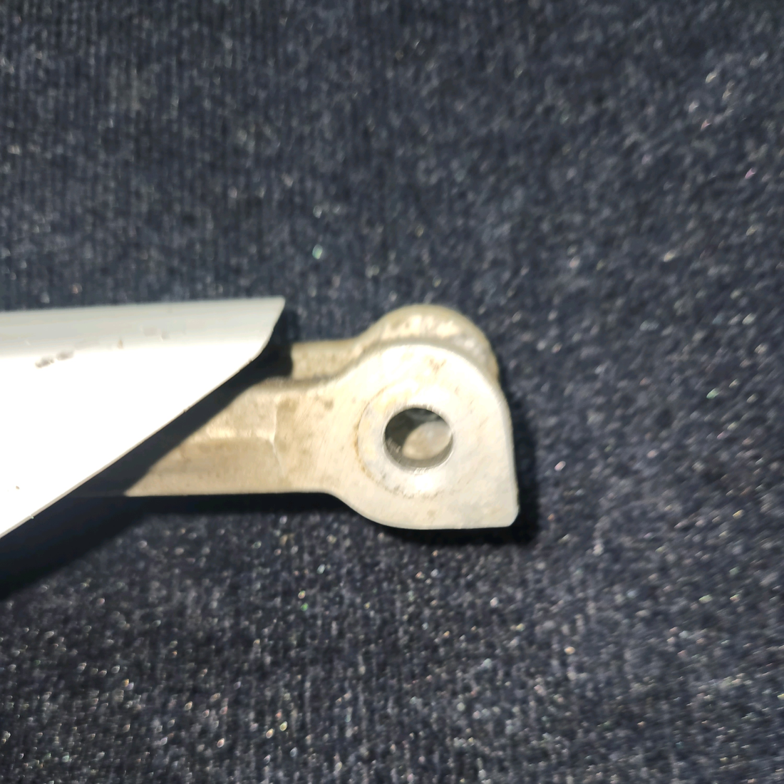 Used aircraft parts for sale, 0426606-1 cessna 150G Wing Strut Assembly – RH