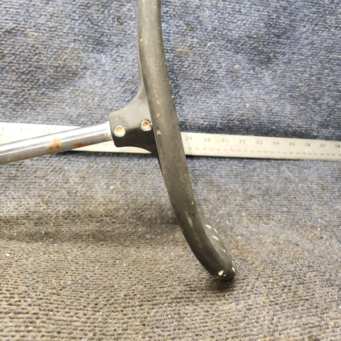 Used aircraft parts for sale, 0513332-201, 0413213-10 Cessna 172F Control Wheel  (L: 15," D: 0.63")