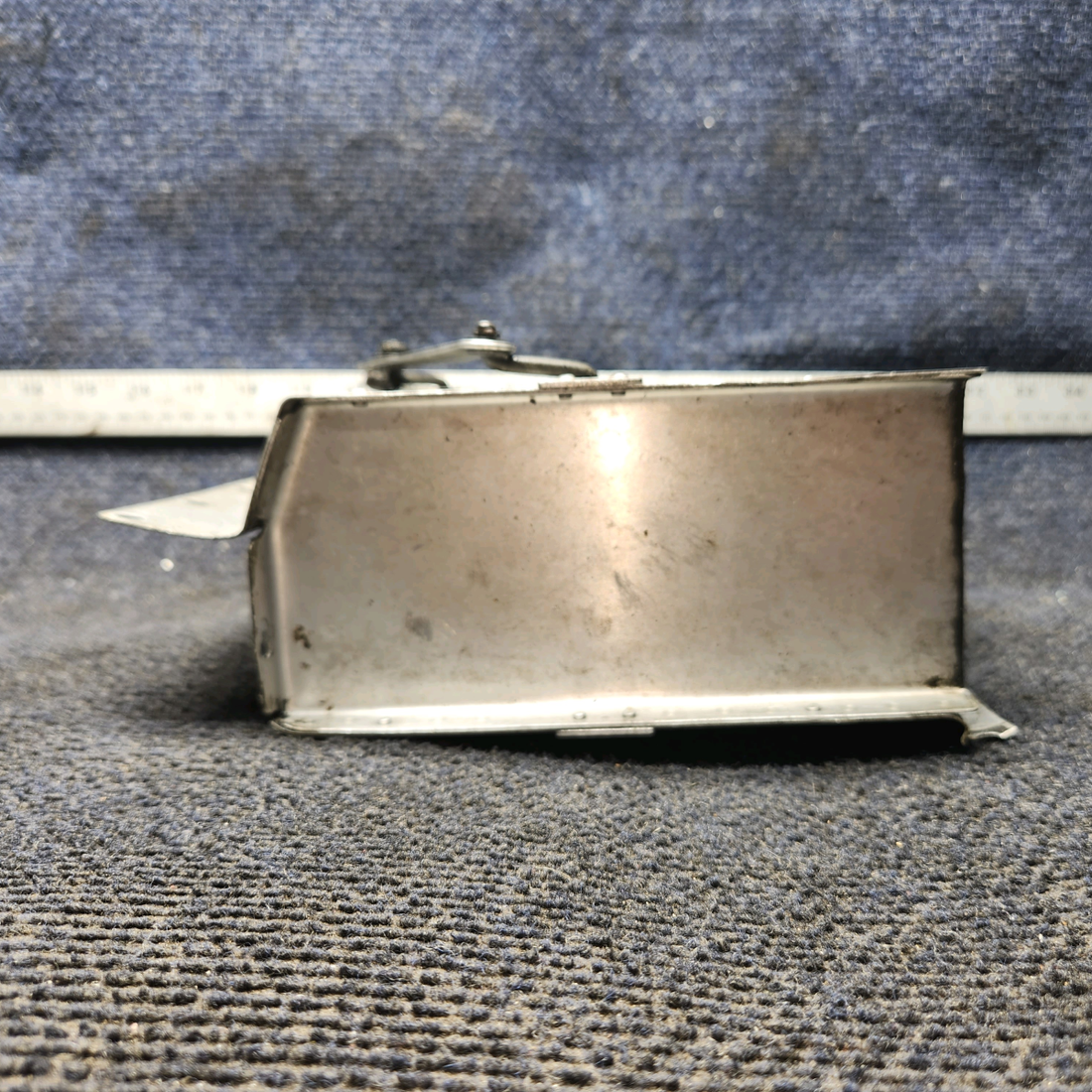 Used aircraft parts for sale, 35-550026-44 Beechcraft 35-33 Heat Control Valve Assembly
