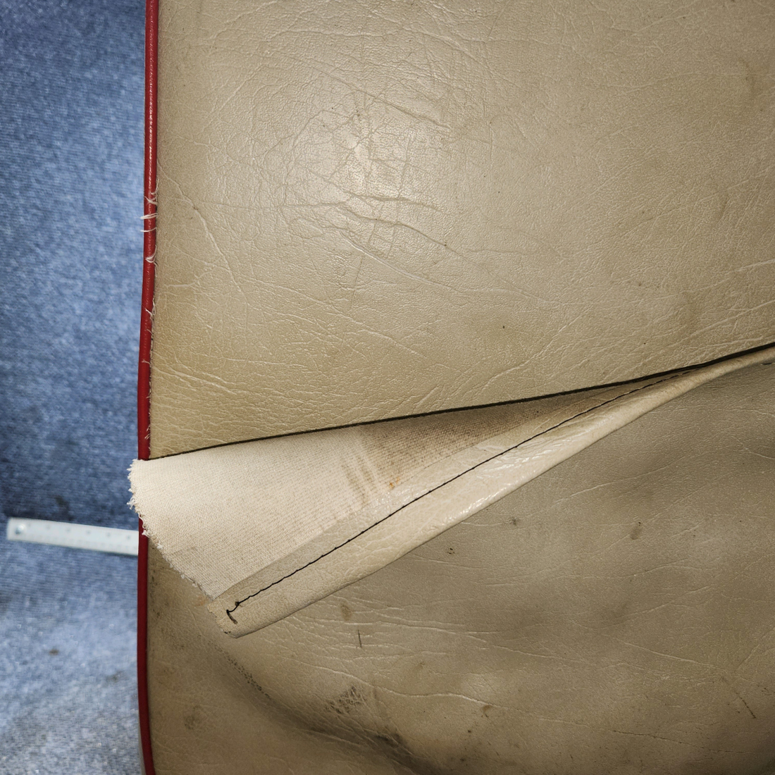 Used aircraft parts for sale, 0400118-90 Cessna C-150J Co-Pilot Right Seat Assy