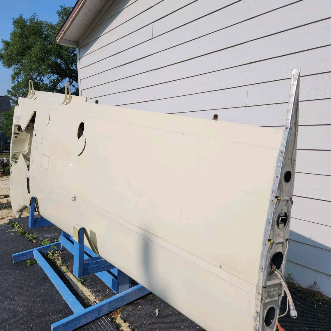 Used aircraft parts for sale, 35-115300 SA331 BEECHCRAFT F35 RH WING ASSEMBLY-OR IS SOLD IN PARTS