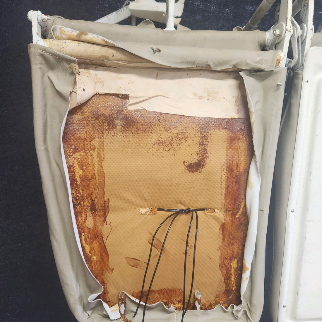 Used aircraft parts for sale, 0514170-3 CESSNA C172RG SPLIT BACK BENCH SEAT ASSEMBLY SEE PHOTOS FOR DETAILS