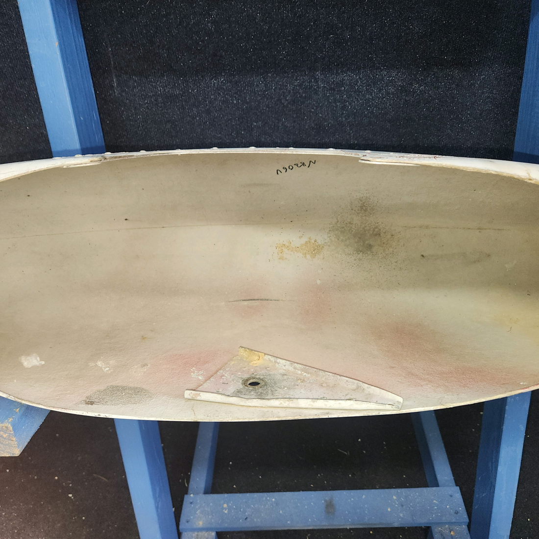 Used aircraft parts for sale, 0541185-6 Cessna 172F Main Wheel Fairing (Pant) RH