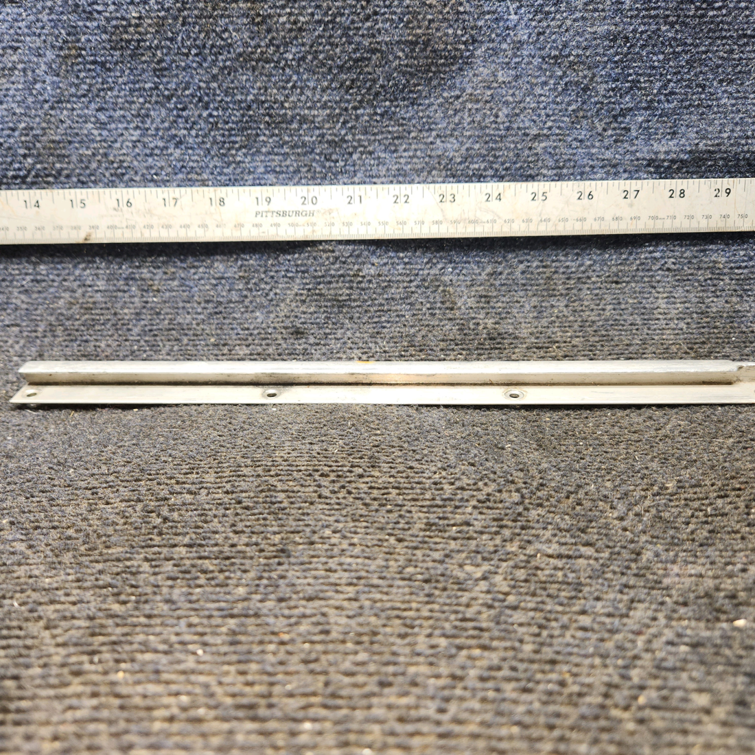 Used aircraft parts for sale, 0410219-2 cessna 150G Inboard Seat Rail Assembly