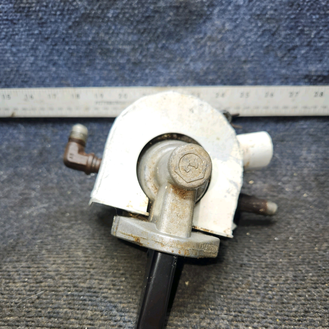 Used aircraft parts for sale, LW-15472 Lycoming Piper PA-28-140 Fuel Pump
