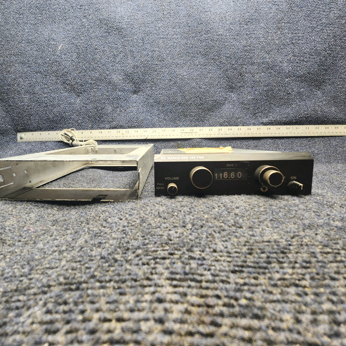 Used aircraft parts for sale, Narco Nav 124 /ID-124 Narco ID-124 MOONEY M20J NARCO NAV RECEIVER AND INDICATOR ID-124 RACK-CONNECTOR