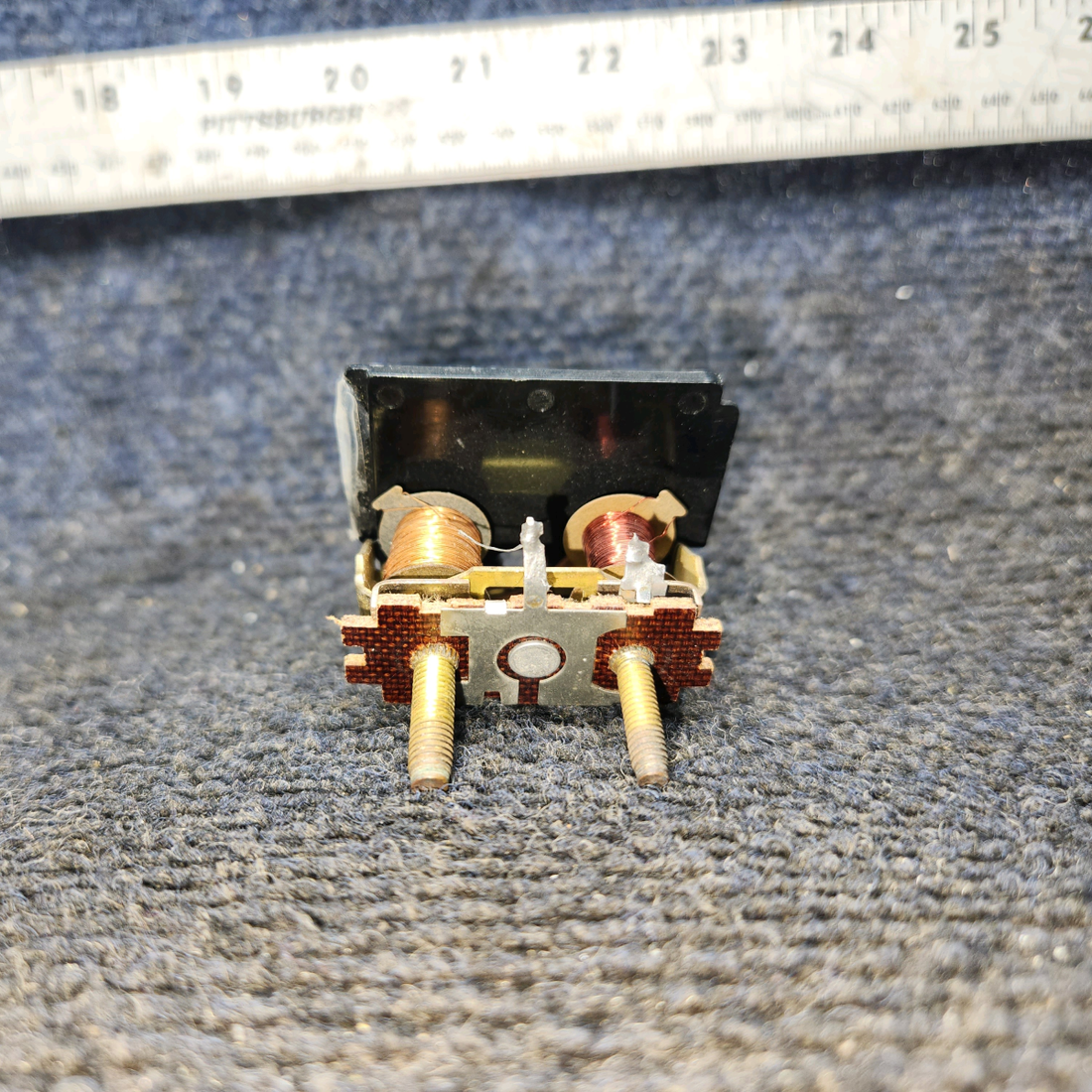 Used aircraft parts for sale, 5640180 Stewart-Warner Bellanca 17-30 Fuel Gauge Indicator (12v)