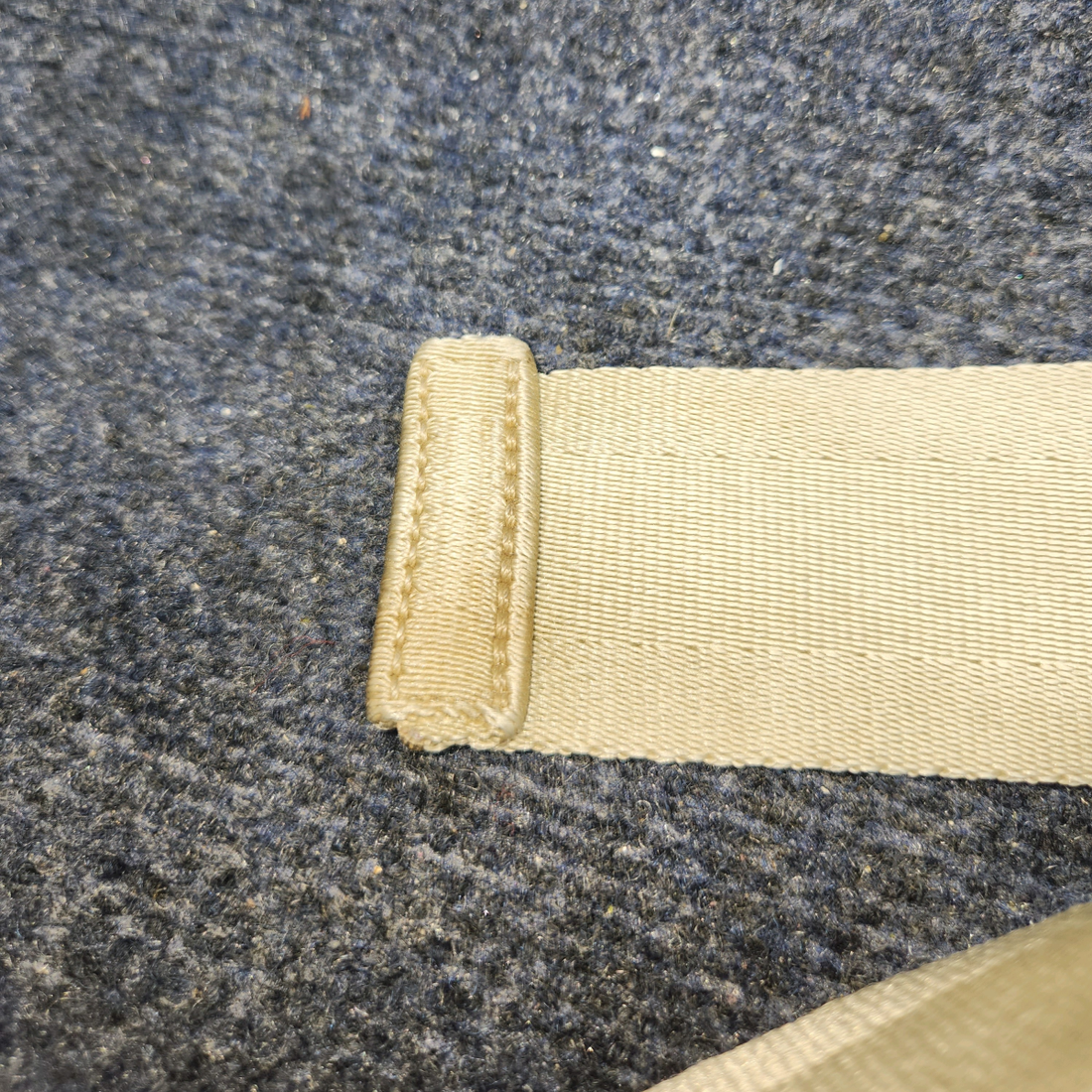 Used aircraft parts for sale, S-1746V13 CESSNA 172K SEAT BELT ASSEMBLY - BEIGE