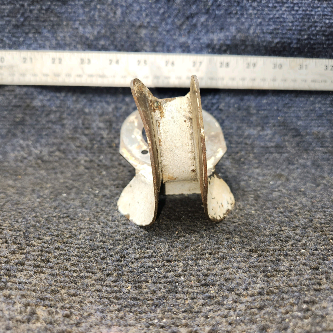 Used aircraft parts for sale, 67107-000 Piper PA32RT-300 Nose Gear Aligner Guide Bracket