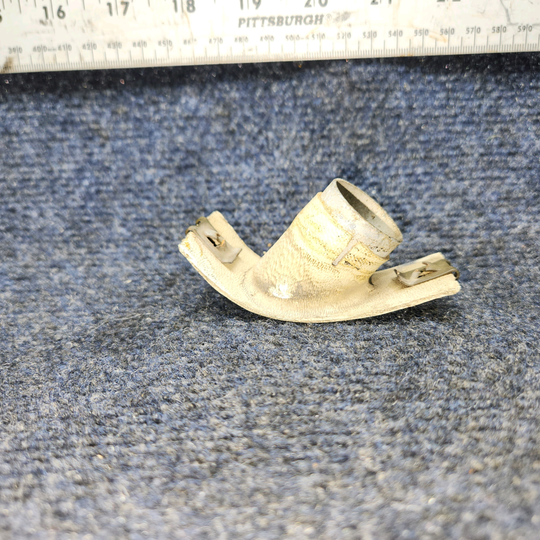 Used aircraft parts for sale, 0501030-2 CESSNA 172K AIR VENTILATION ADAPTER