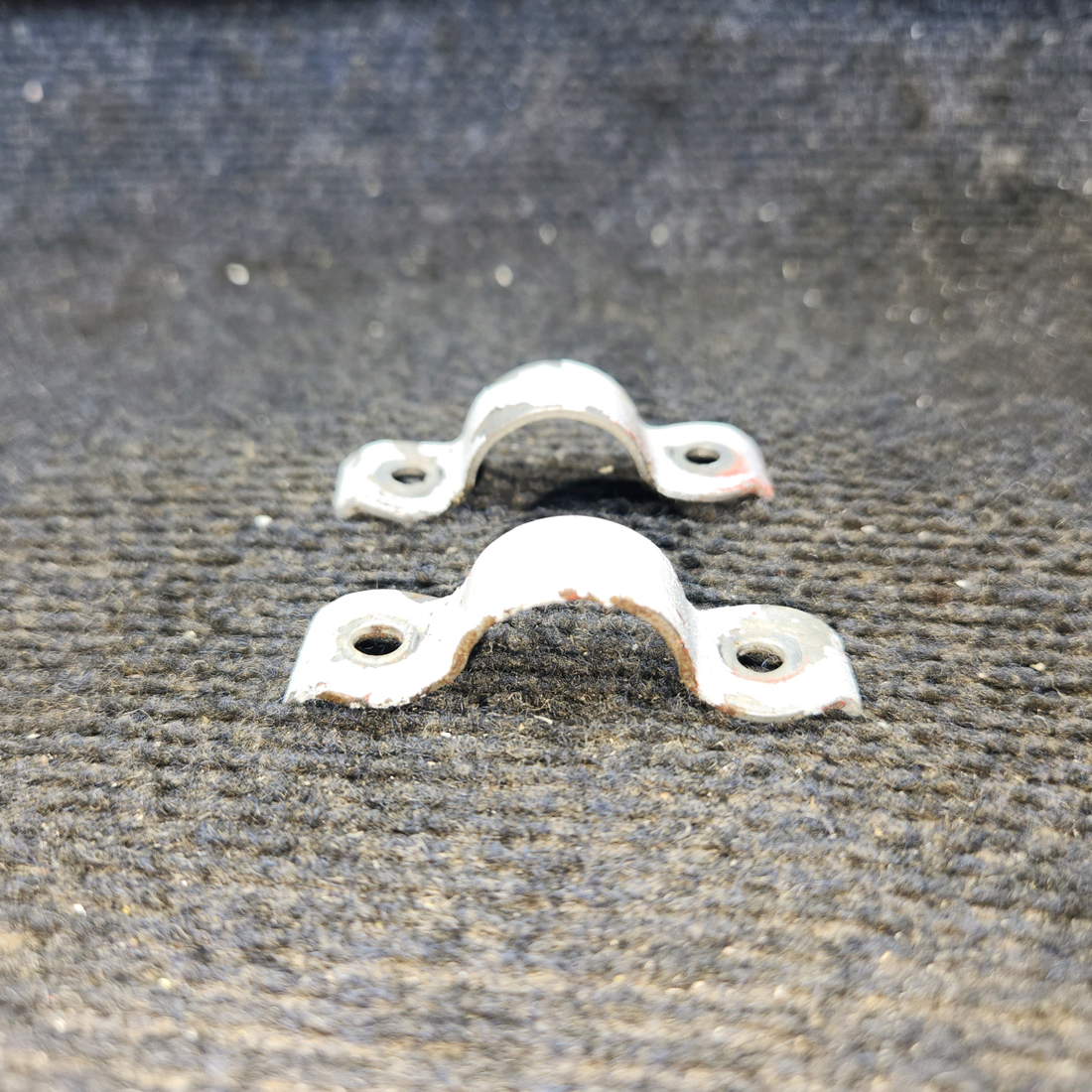 Used aircraft parts for sale, 0310293-2 Cessna 172E Elevator Trim Tab Actuator with Guard & Clamps No road.
