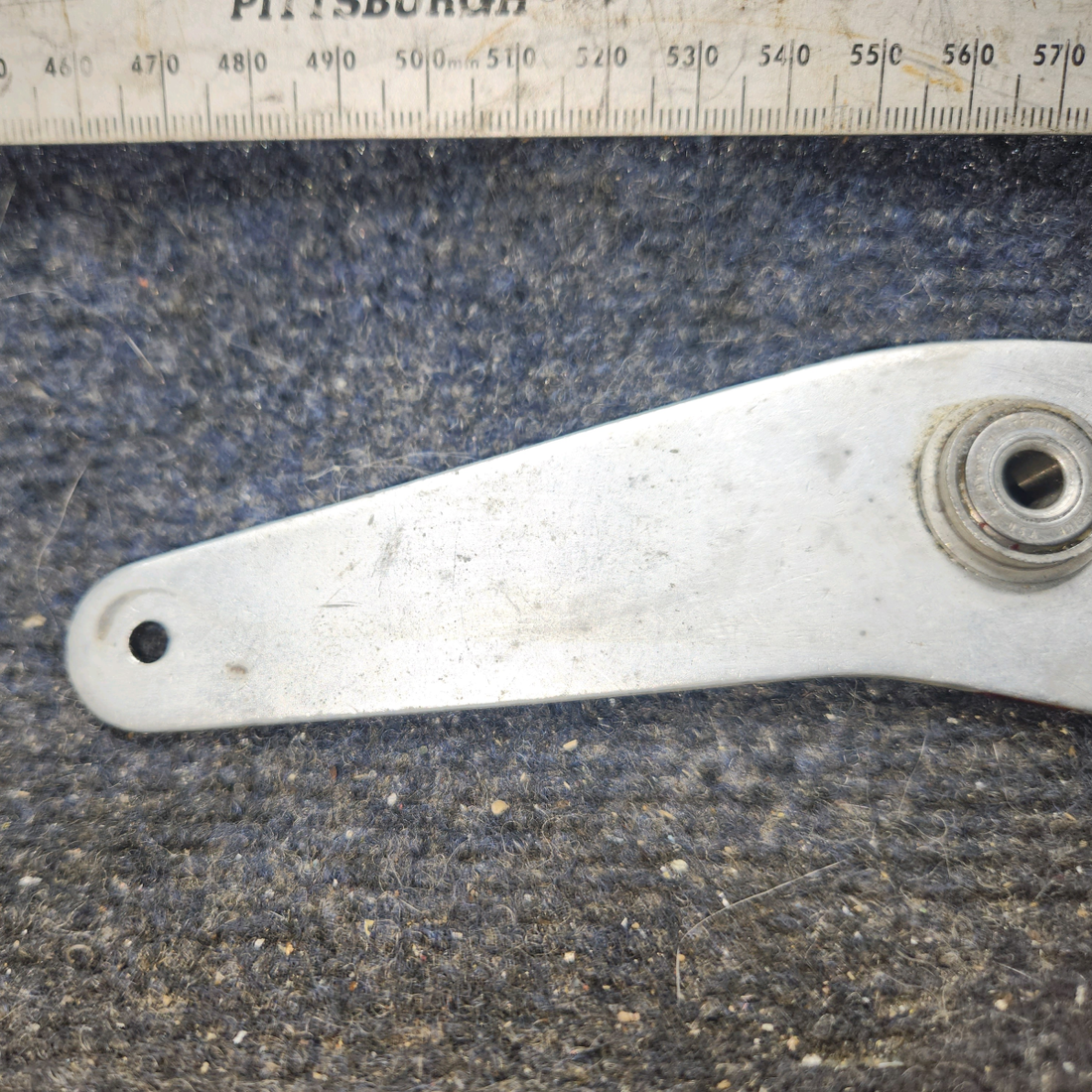 Used aircraft parts for sale, 0513370-1 cessna 172N Forward Elevator Bellcrank Assembly