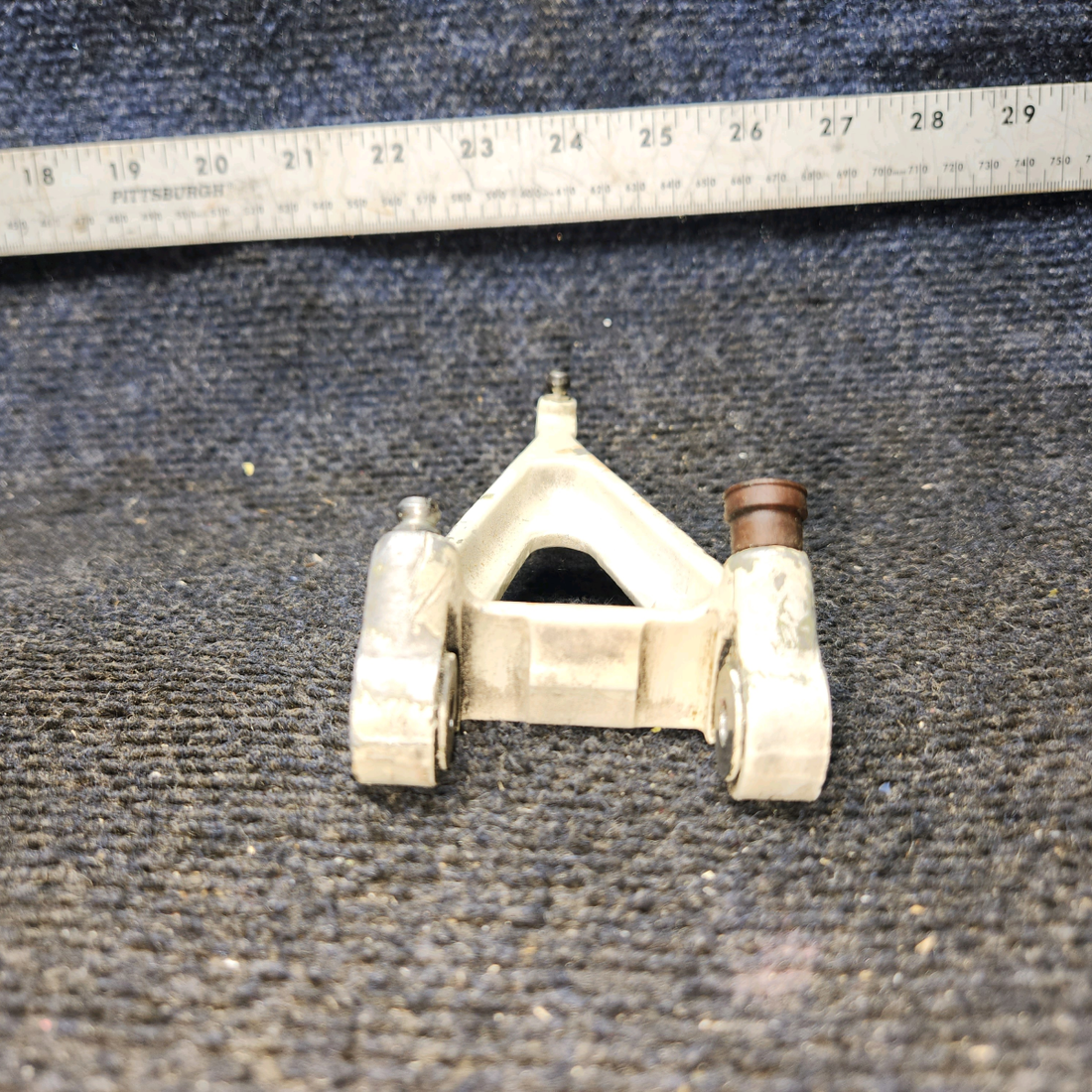 Used aircraft parts for sale, 35-825060 BEECHCRAFT F35 Nose Gear Torque Knee Assembly Upper or Lower