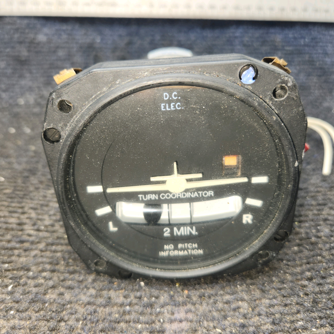 Used aircraft parts for sale, 1394T100-7Z Mid-Continent Piper PA-28-140 Turn Coordinator Indicator (12-32V)