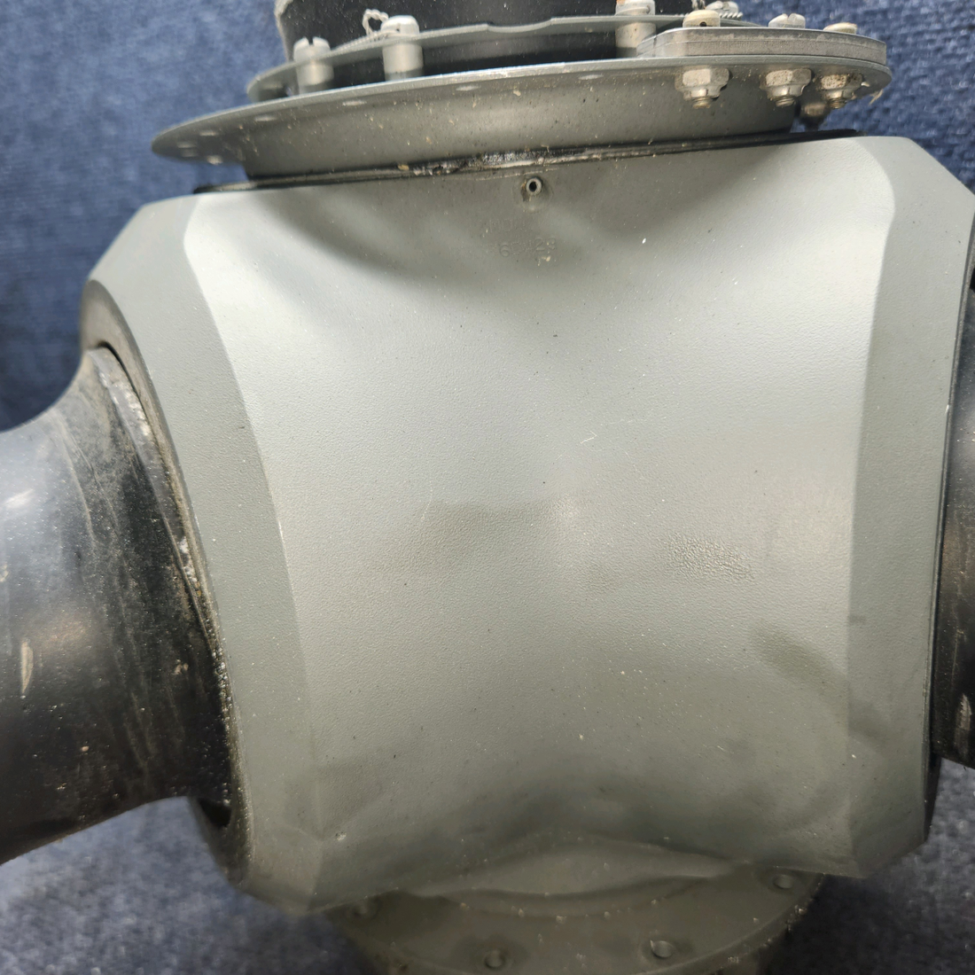 Used aircraft parts for sale, B3D36C429 McCauley B3D36-C429 Beechcraft A24R Three Blade Propeller-Blades Are Damaged "Hub Only"