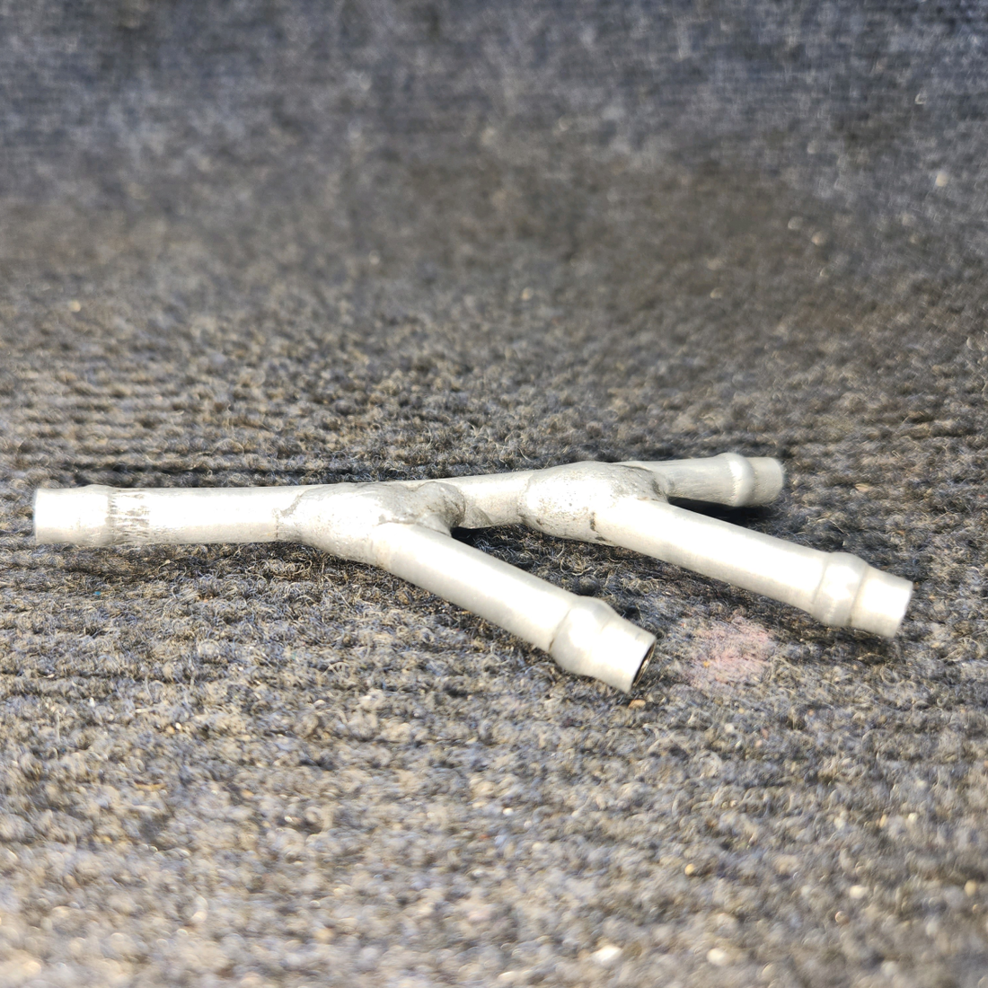 Used aircraft parts for sale, 96-910001-93 BEECHCRAFT 95-55B Fitting Assy Drain - Price per Each