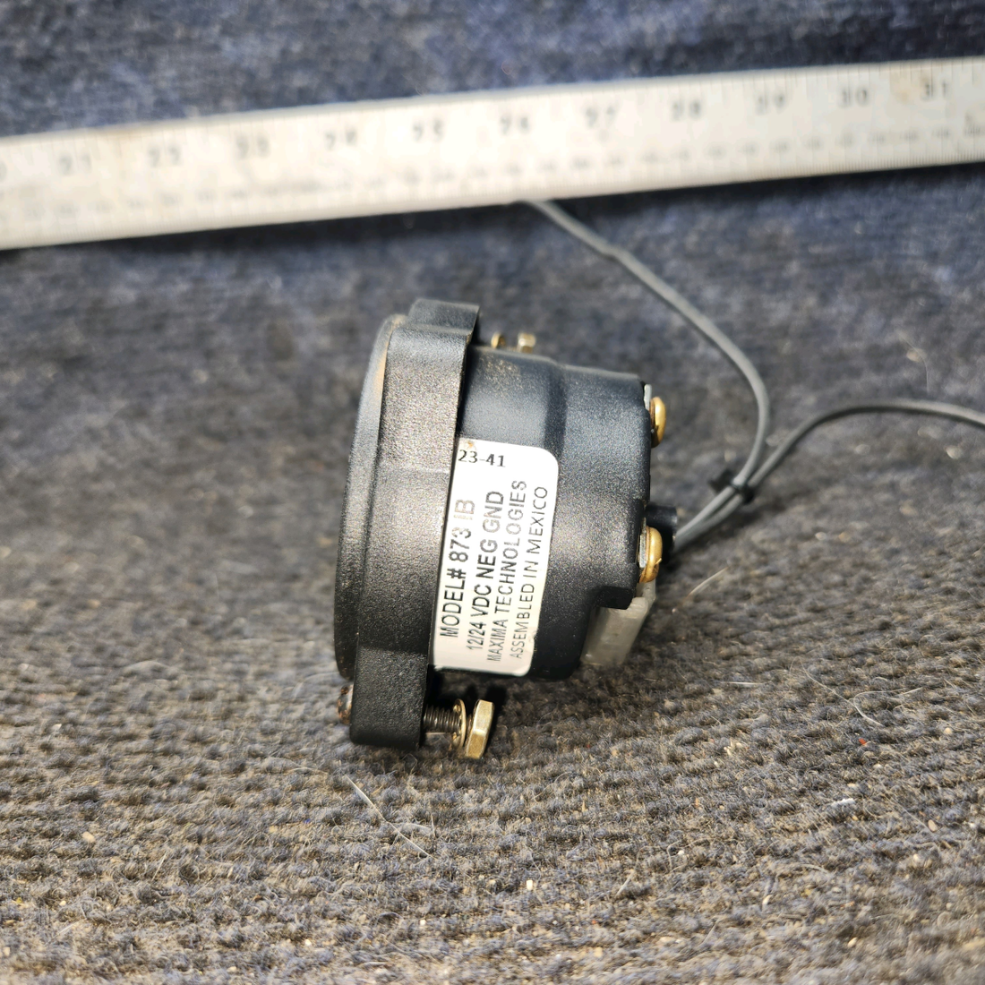 Used aircraft parts for sale, 100690 Datcon 873-IB cessna 172k Hour Meter Indicator – 12/24V, 333.2 Hours