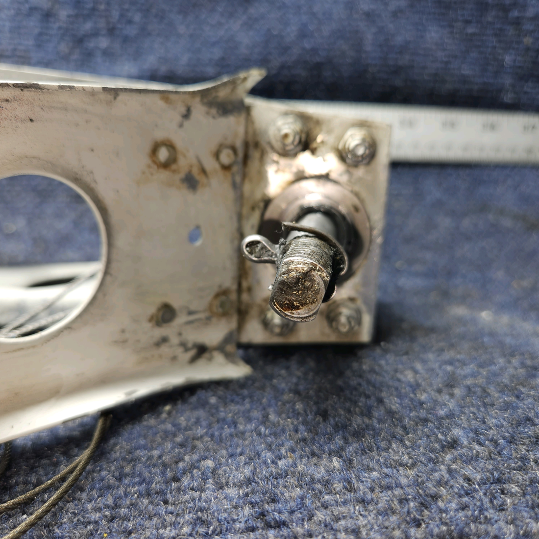 Used aircraft parts for sale, 65244-000, 65245-000, 65246-000 Piper PA28-140 Stabilator Trim Control and Shaft