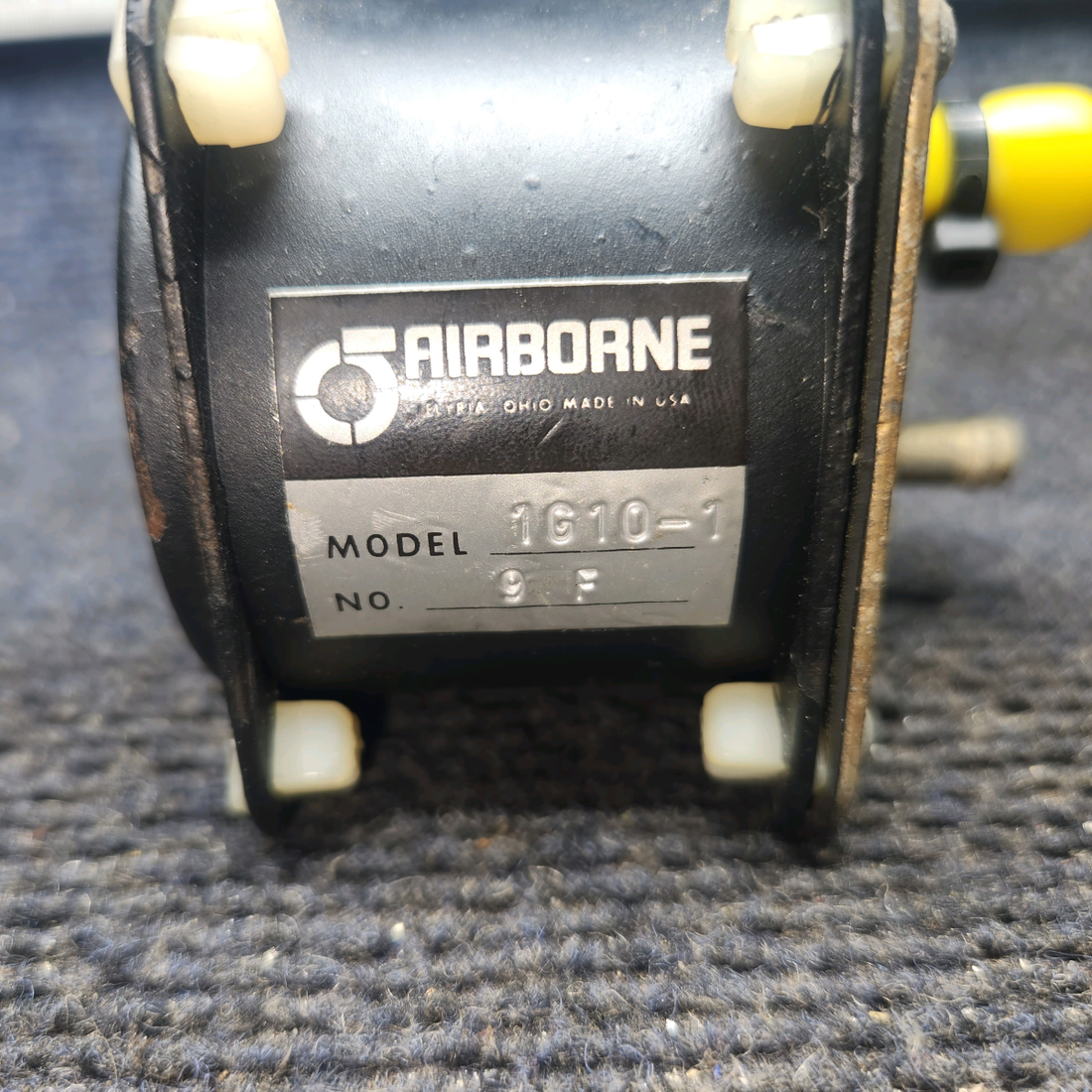 Used aircraft parts for sale, 1G10-1 Airborne Piper PA28-140 Vacuum Gage