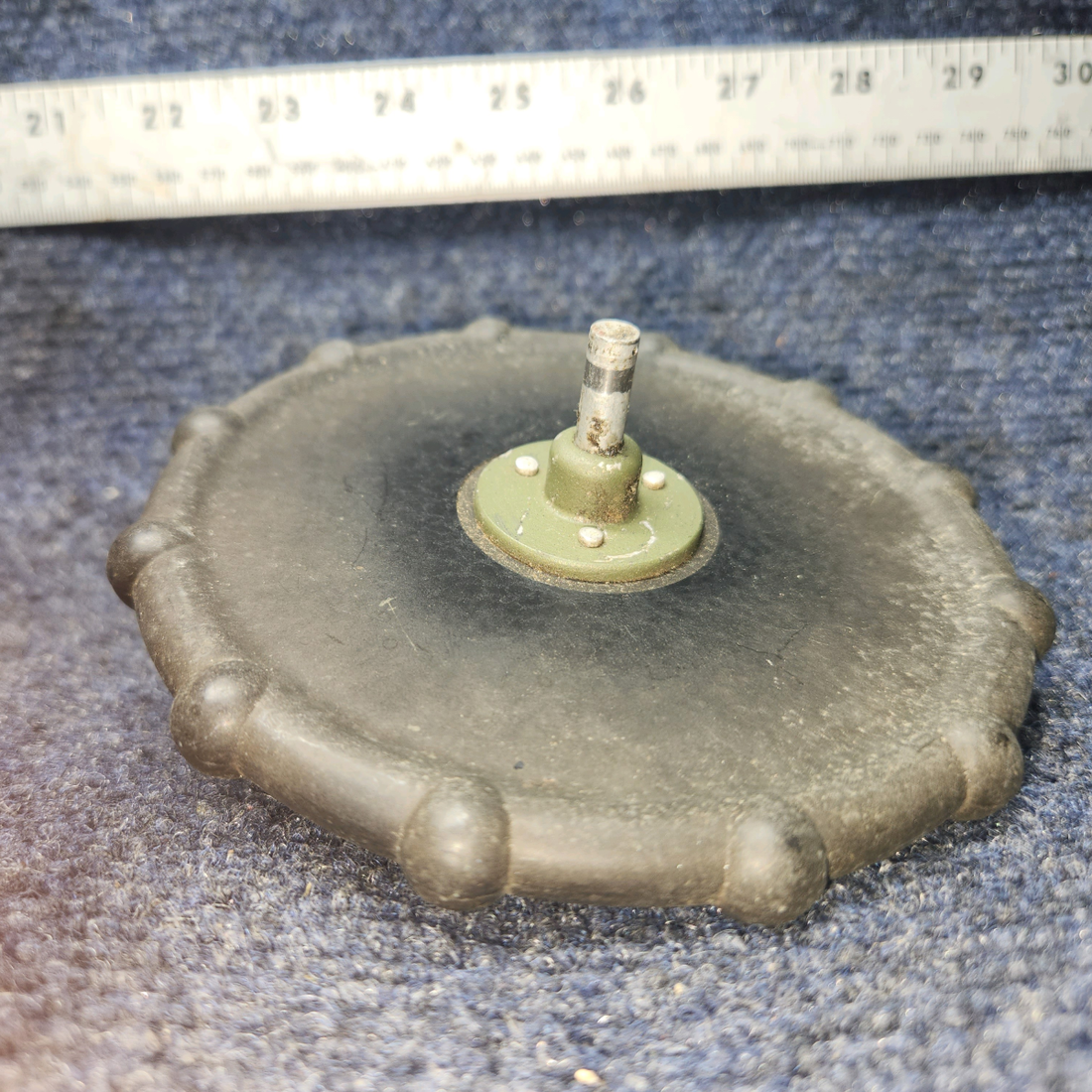 Used aircraft parts for sale, 0460127-2 Cessna C-150J Trim Tab Wheel Assembly with Sprocket