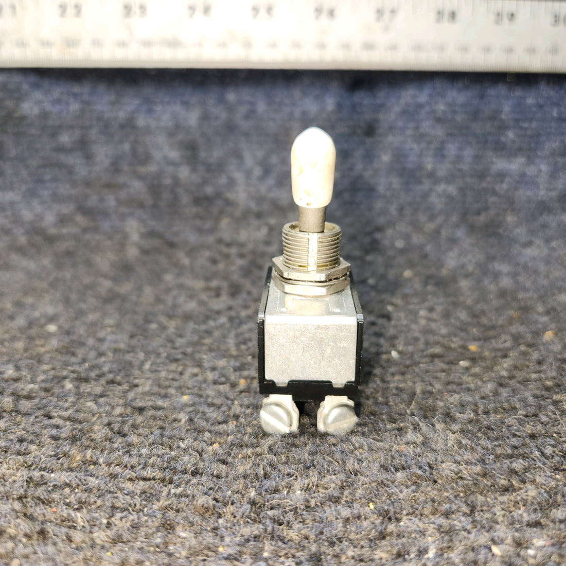 Used aircraft parts for sale, MS35059-22 PIPER PA-24-250 Toggle Switch