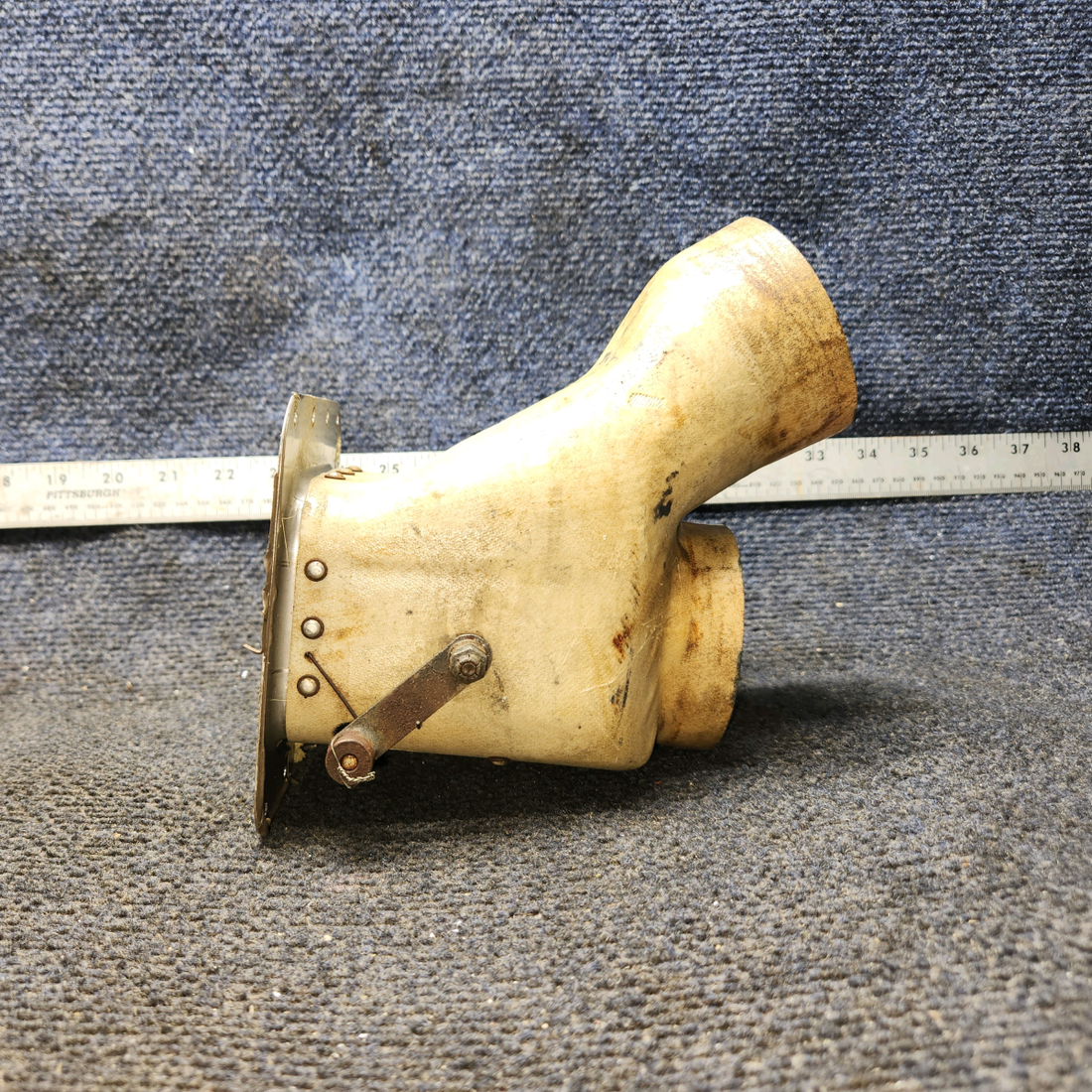 Used aircraft parts for sale, 0553001-1 Cessna 172E Heater Valve Assy