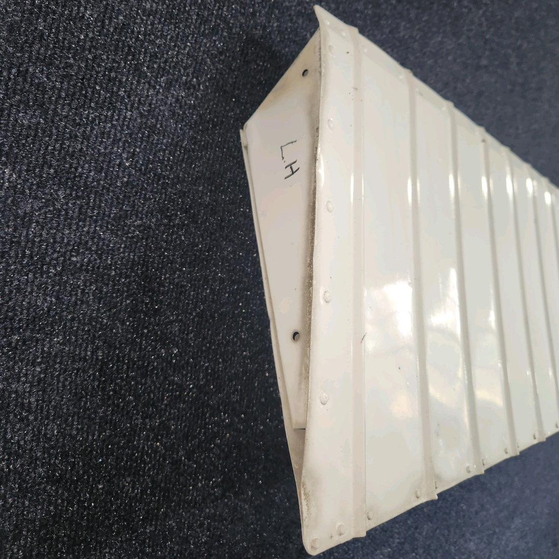 Used aircraft parts for sale, 0523800 Cessna 172E Aileron Assembly - LH