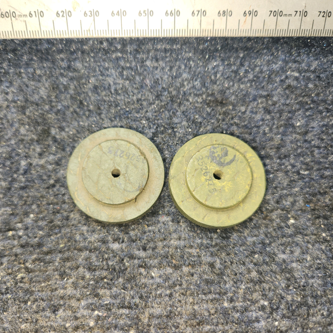 Used aircraft parts for sale, 9526275 Goodyear Brake Puck Lining "set of 2"