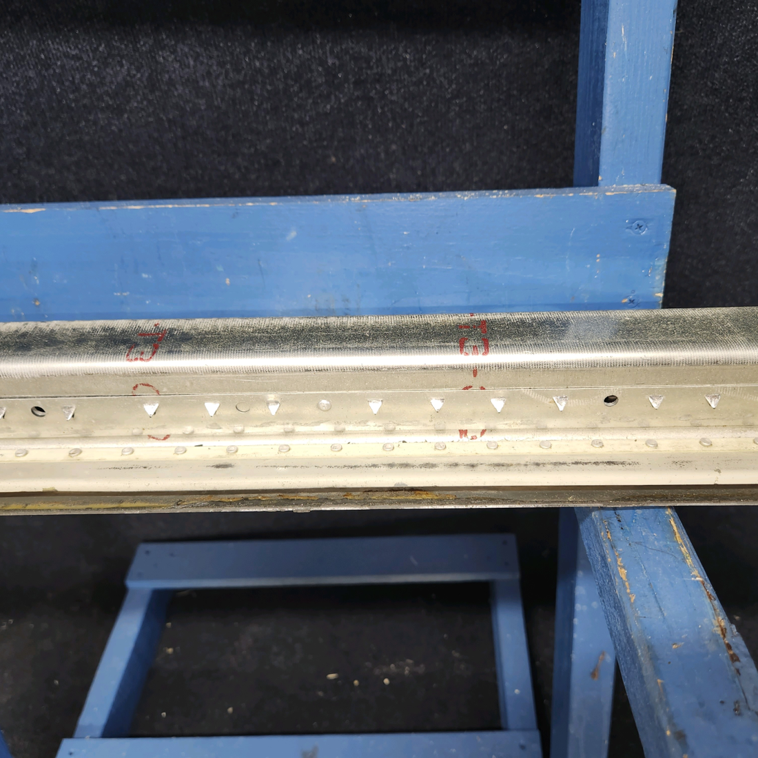 Used aircraft parts for sale, 0511162-5 CESSNA 172K FUSELAGE CENTER SECTION FWD SPAR