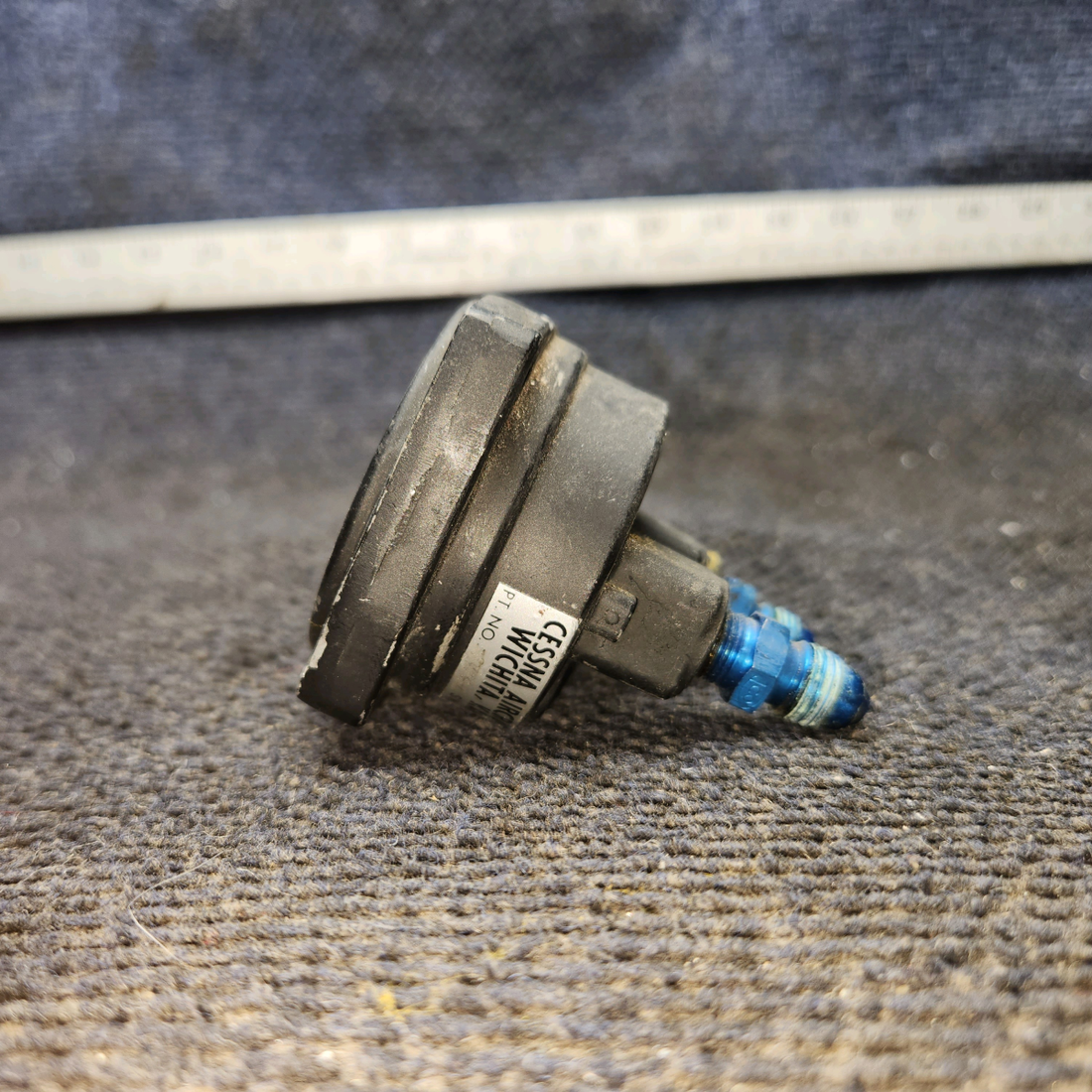 Used aircraft parts for sale, S1414-N1 Standard Precision cessna 150G Suction Indicator