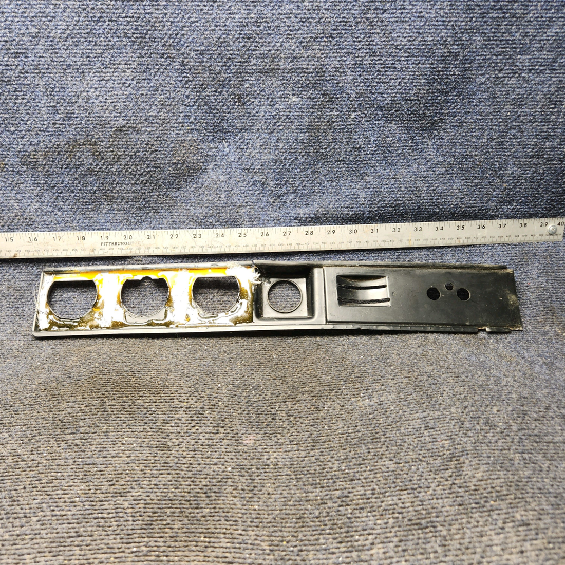 Used aircraft parts for sale, 69831-05 Piper PA32RT-300 Instrument Panel - Middle Right
