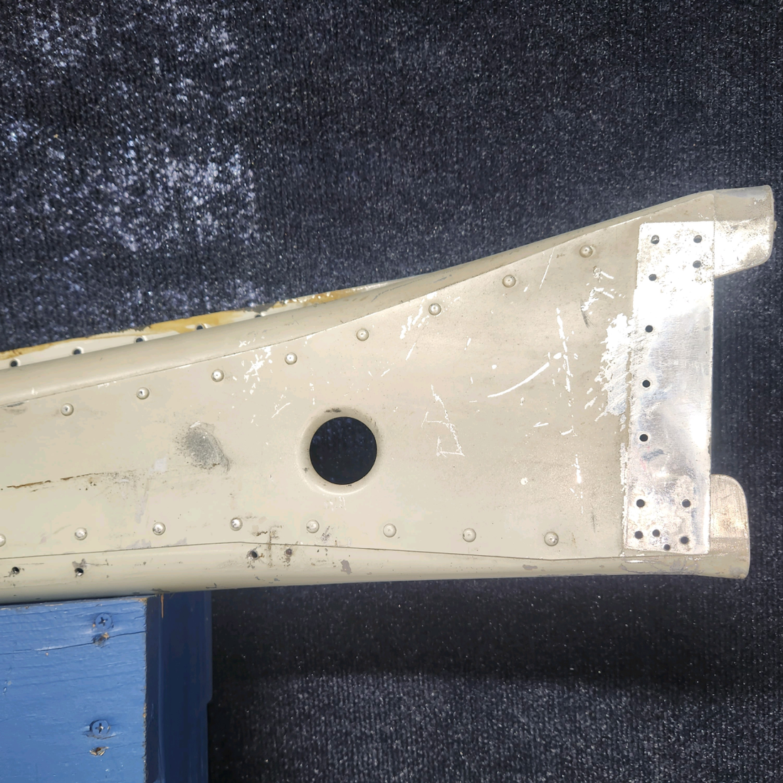 Used aircraft parts for sale, 0513007-5 Cessna 172E Front Doorpost Bulkhead Assembly LH