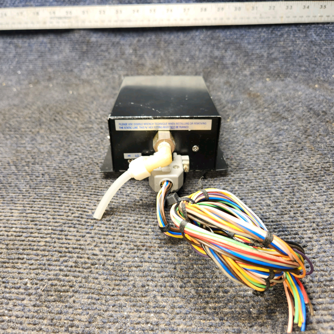Used aircraft parts for sale, AK-350 Ameri-King Cessna 172 E Altitude Encoder with Tray (14 or 28V) (Core)