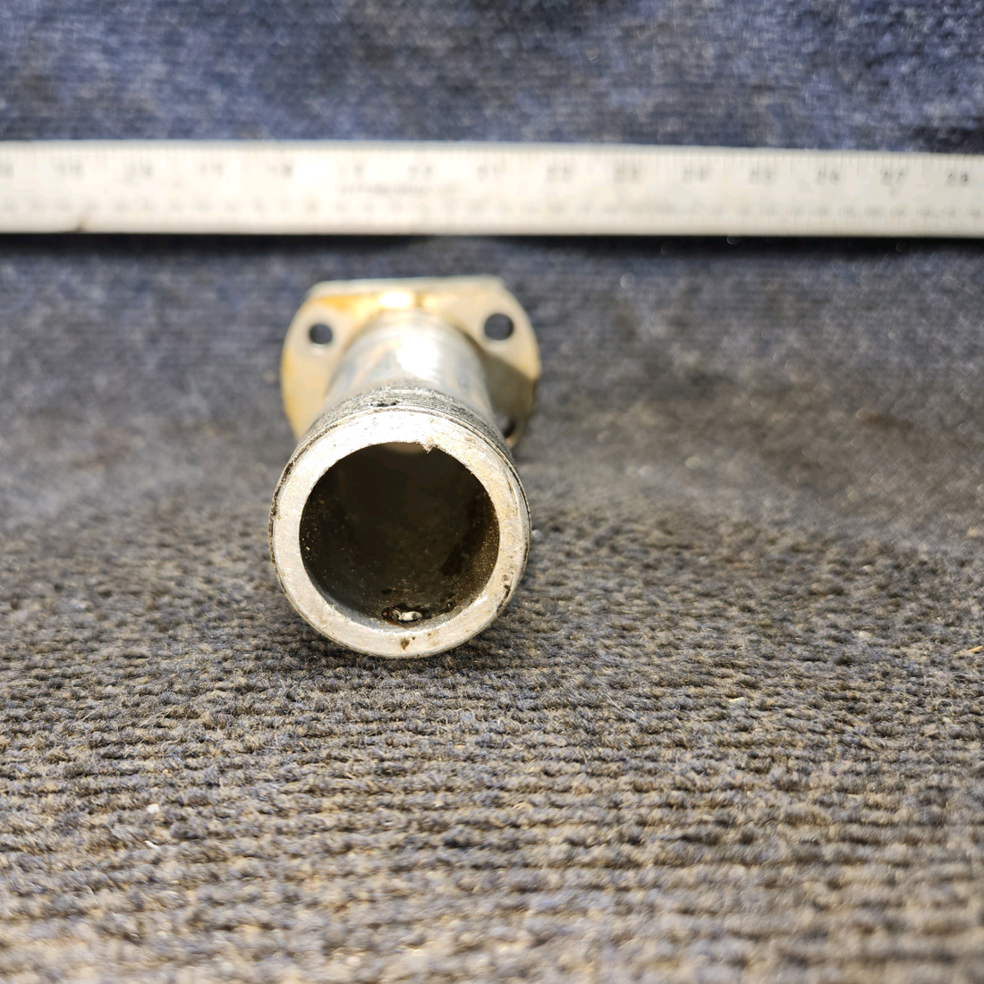 Used aircraft parts for sale, 0541124 cessna 150G Main Landing Gear Axle