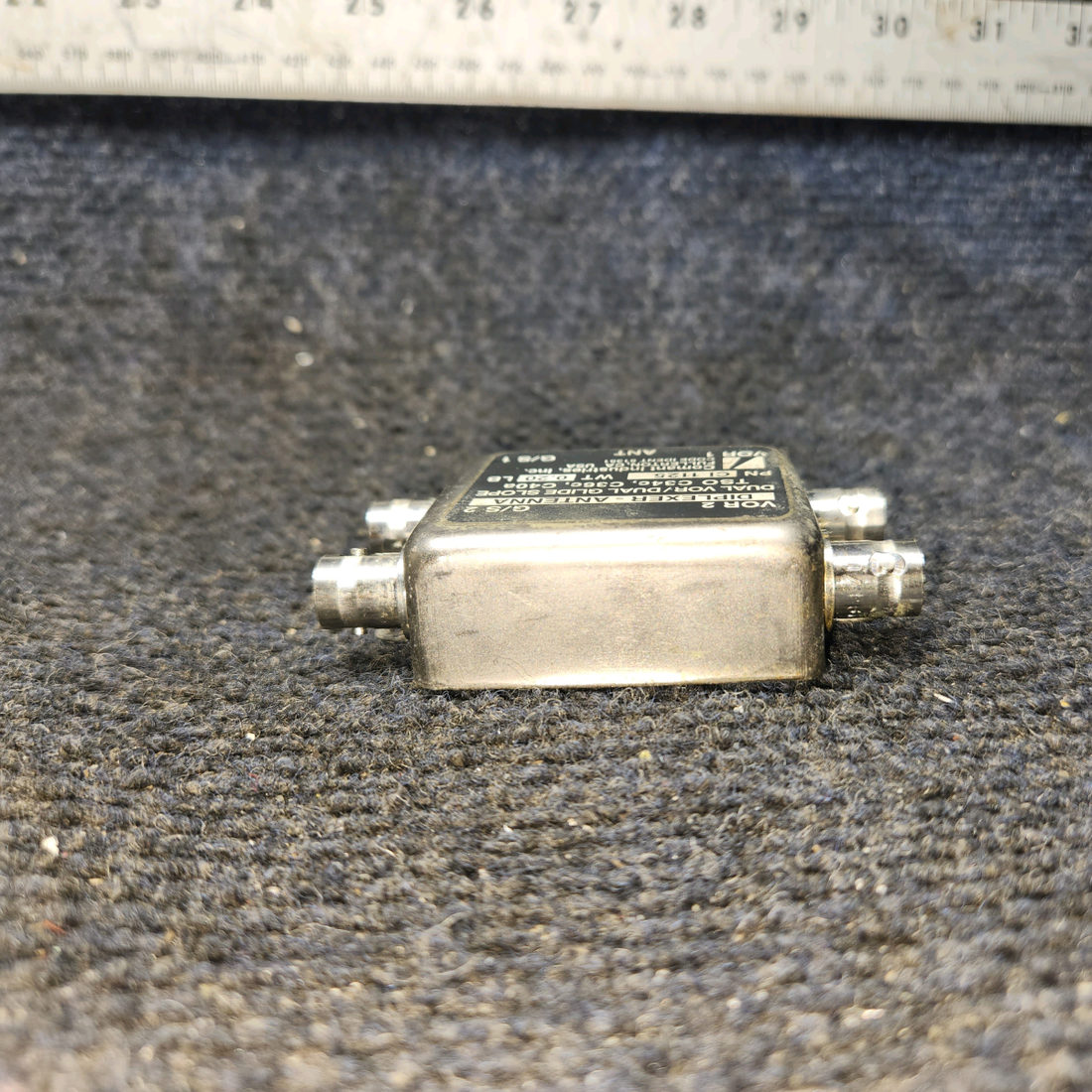 Used aircraft parts for sale, CI-1125 Comant Cessna 172E Antenna Diplexer Dual VOR and Dual Glideslope