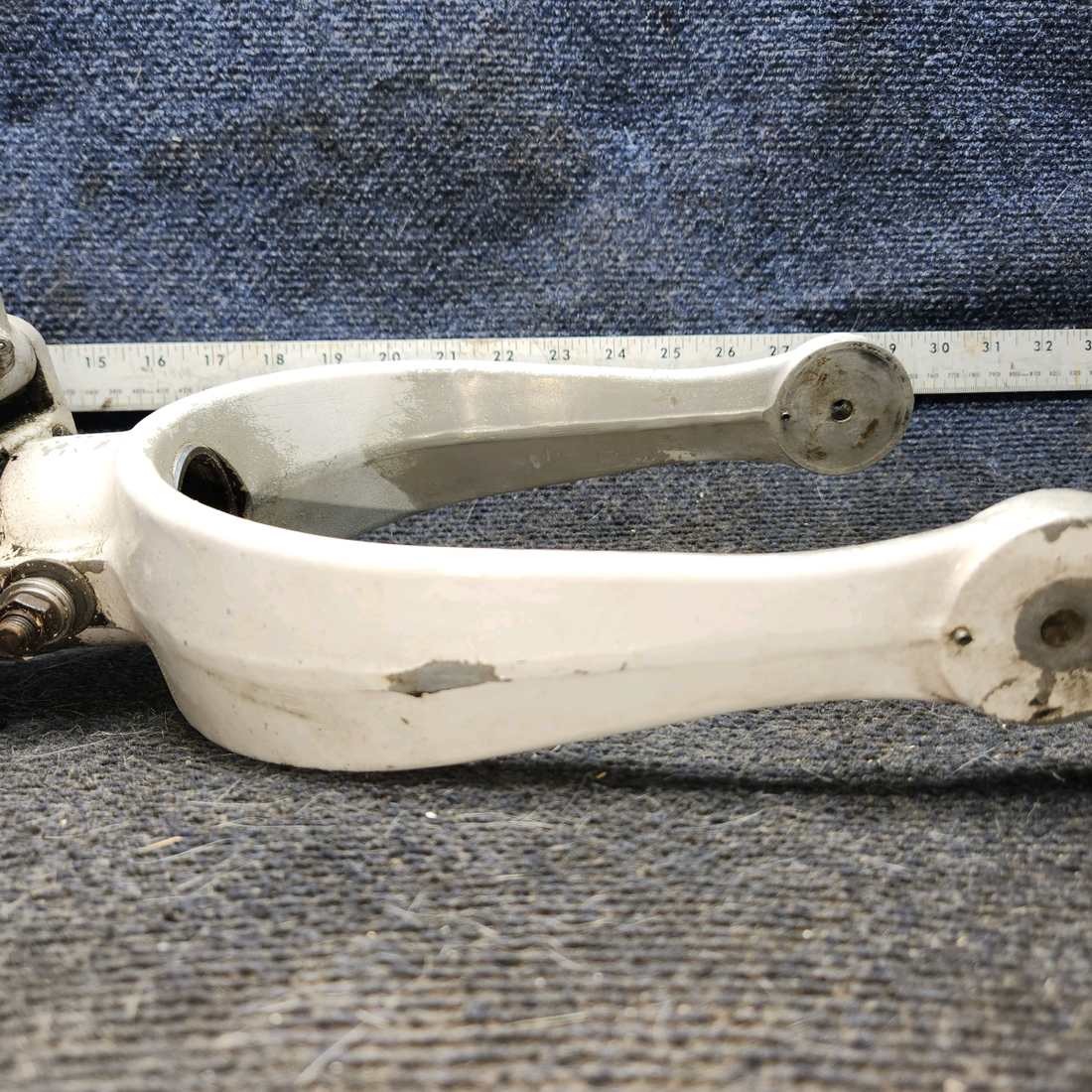 Used aircraft parts for sale, 0442504-3 cessna 150G Nose Landing Gear Strut Assembly