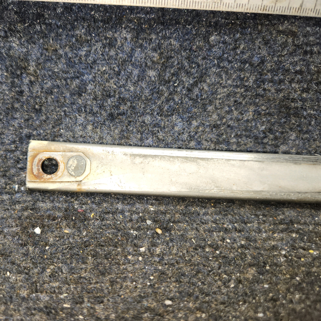 Used aircraft parts for sale, 65727-000 Piper PA-28-140 Door Holder Assembly