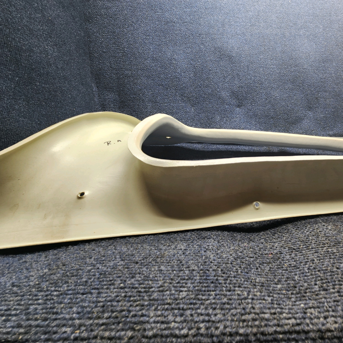 Used aircraft parts for sale, 96-534131-4 Beechcraft F33A WINDOW MOLDING ASSY AFT CABIN RH