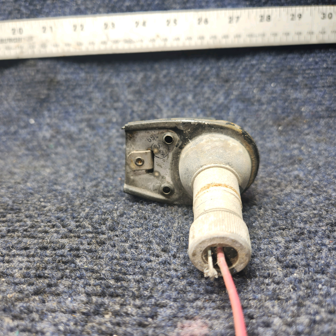 Used aircraft parts for sale, 30-0009-35 American Gruman A1A CRIMES WING POS LIGHT 12 VOLTS