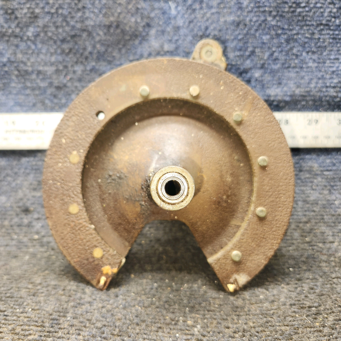 Used aircraft parts for sale, 0760612-7 cessna 150G Flap Drive Pulley Assembly – LH