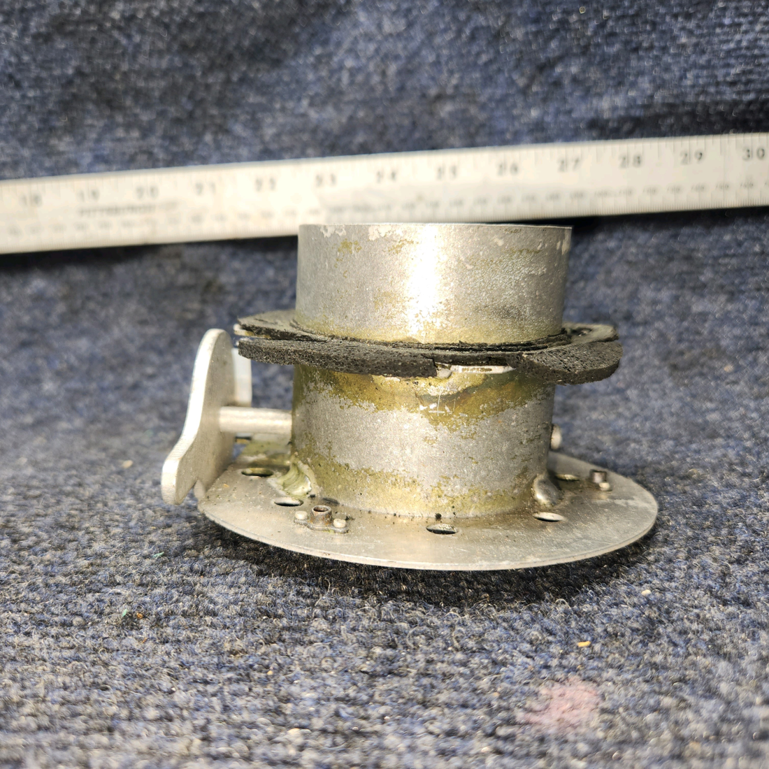 Used aircraft parts for sale, 68556-001 PIPER PA28RT-201 Cabin Vent Valve  - RH