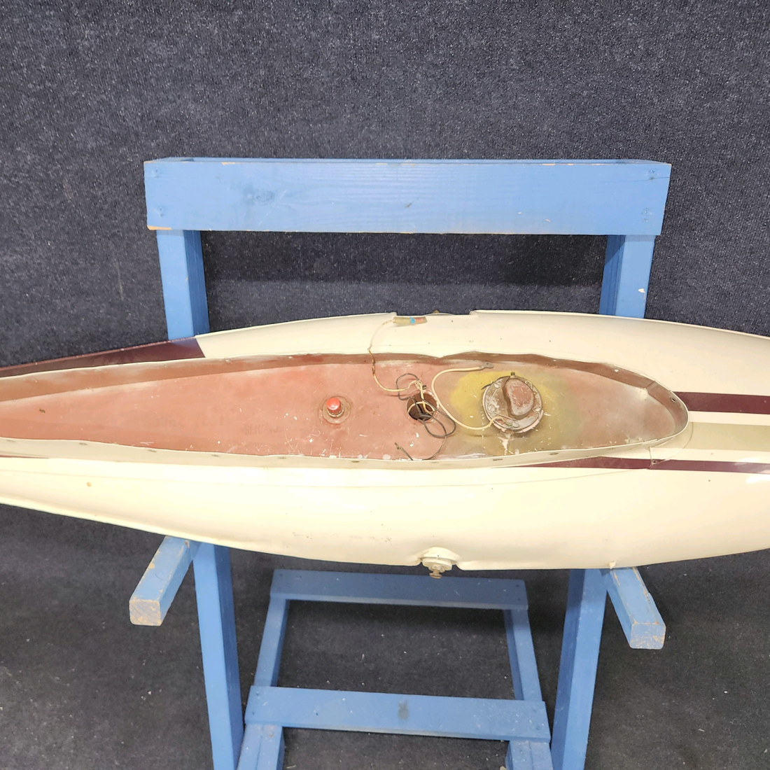 Used aircraft parts for sale, MECO Tip Tank Beechcraft F35 10-Gallon Auxiliary Tip Tanks LH and RH