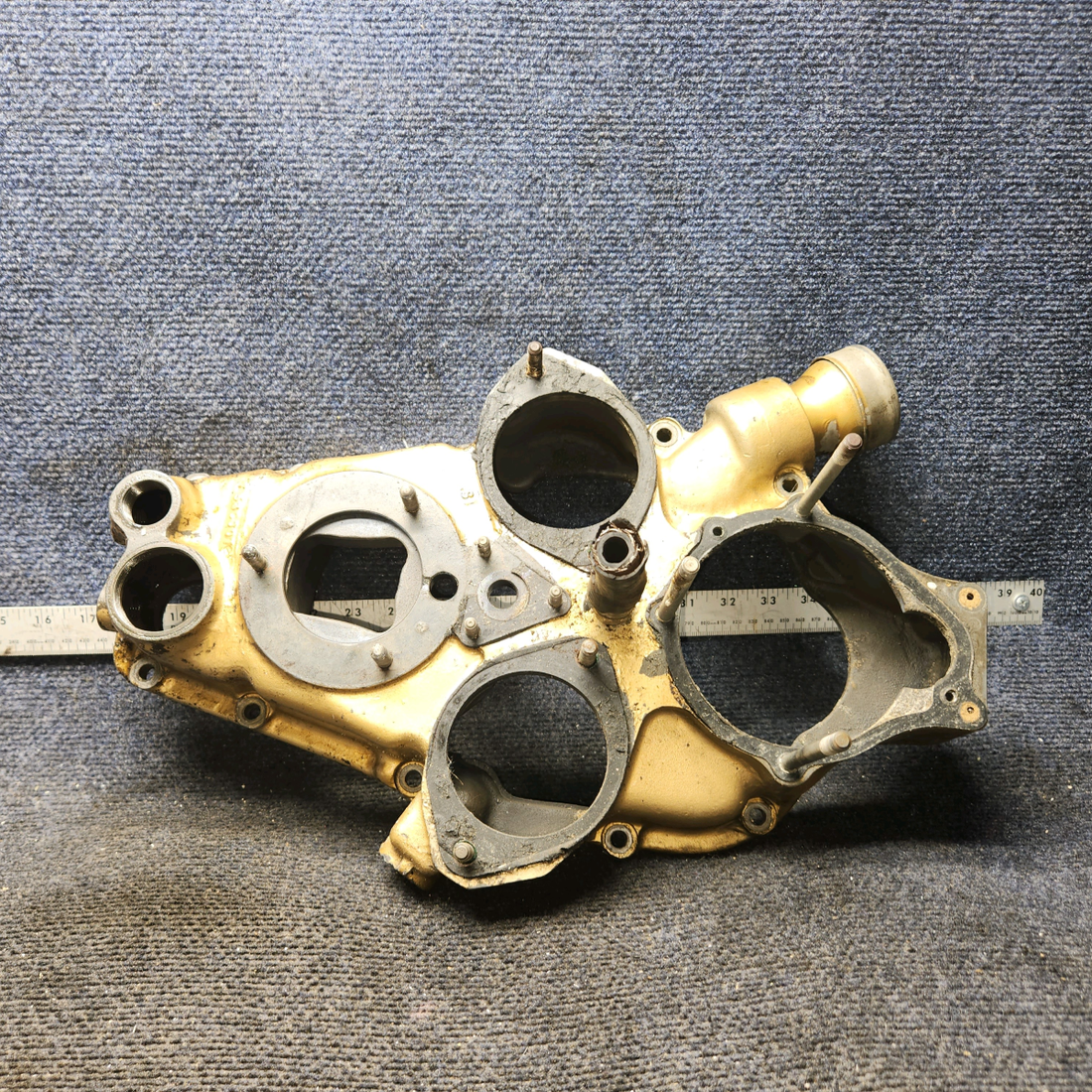 Used aircraft parts for sale, 530007 Continental O-300 C-145 Cessna 172F Engine Accessory Case