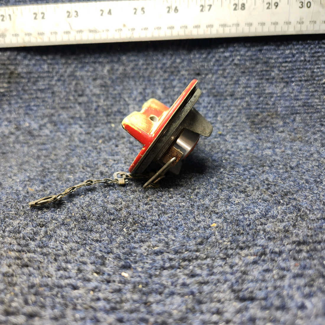 Used aircraft parts for sale, C156003-0101 Cessna C-150J Fuel Cap
