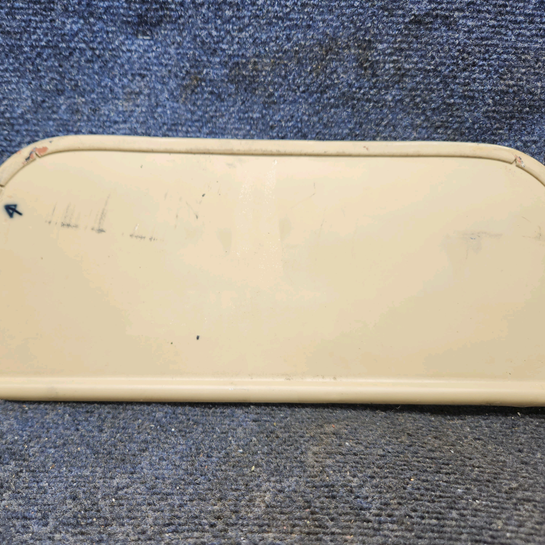 Used aircraft parts for sale, 0713011-13 Cessna 172 Sun-Visor Set LH & RH with brackets (Dent)