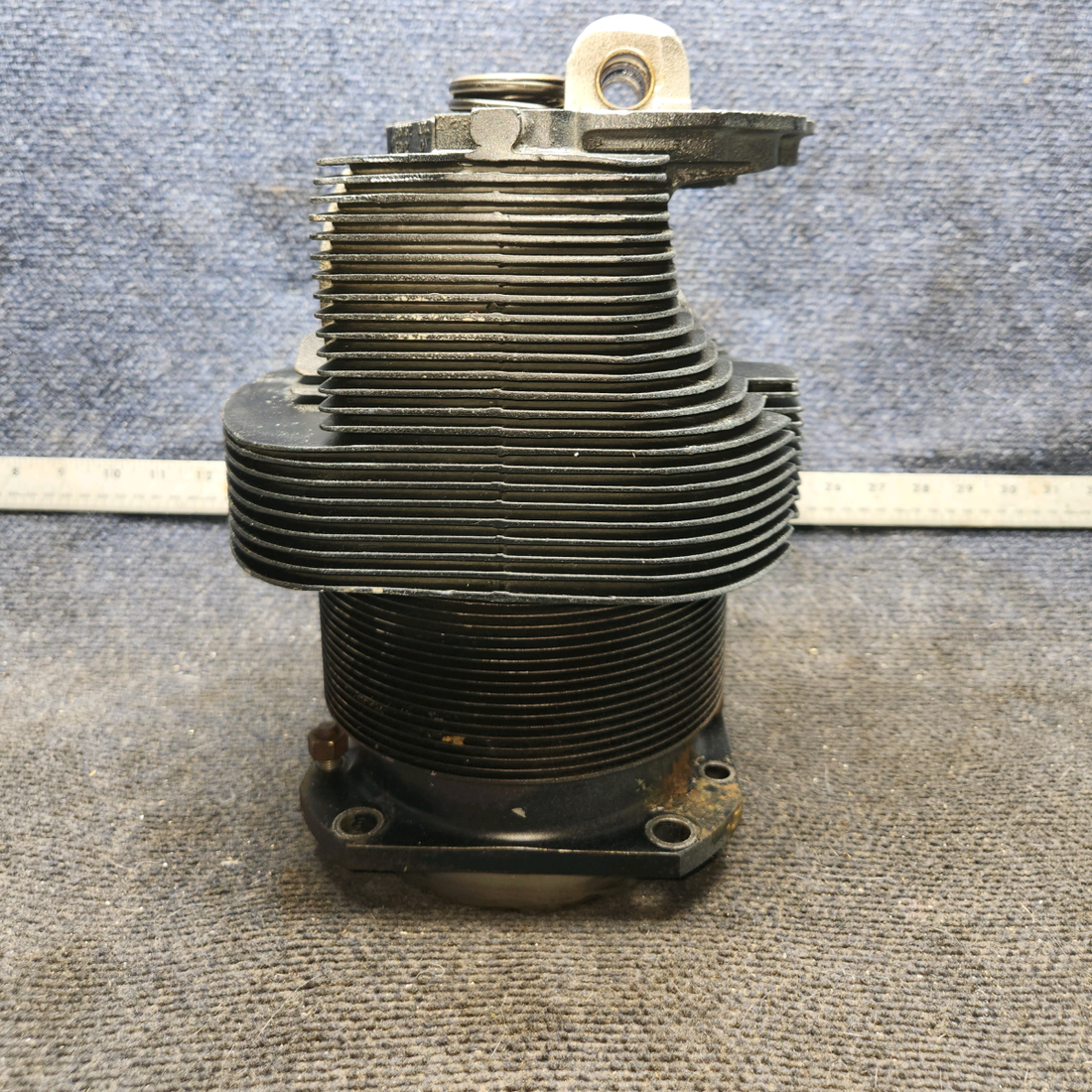 Used aircraft parts for sale, LW-12416 Lycoming Piper PA-28-140 Cylinder