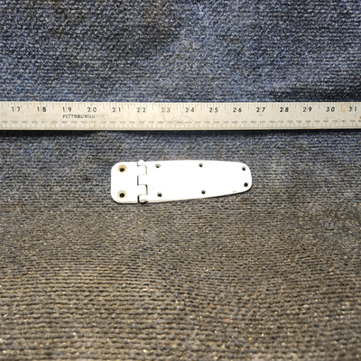 Used aircraft parts for sale, 0413426-3 cessna 150G Hinge Assembly – LH Upper & RH Lower